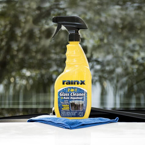 Rain-X 2-N-1 Glass Cleaner/Rain Repelant Trigger Spray - 23 fl. oz. product photo