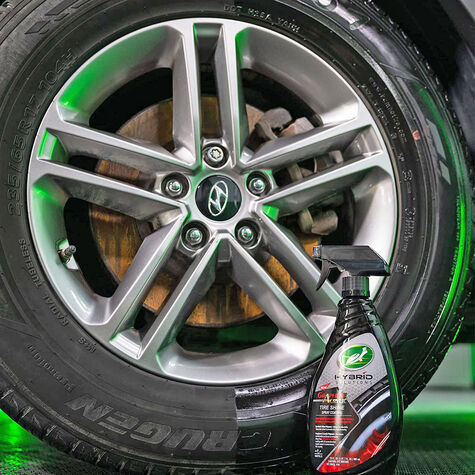 Turtle Wax Hybrid Solutions Graphene Acrylic Tire Shine Spray Coating - Black - 23 oz product photo